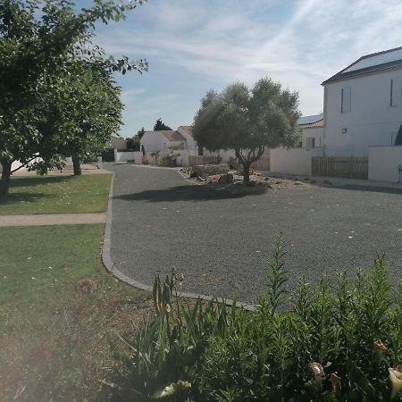 Le Mousse Maison Avec Piscine/Parking/Wifi/Plages 5Kms Les Mathes Luaran gambar