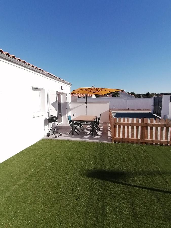 Le Mousse Maison Avec Piscine/Parking/Wifi/Plages 5Kms Les Mathes Luaran gambar