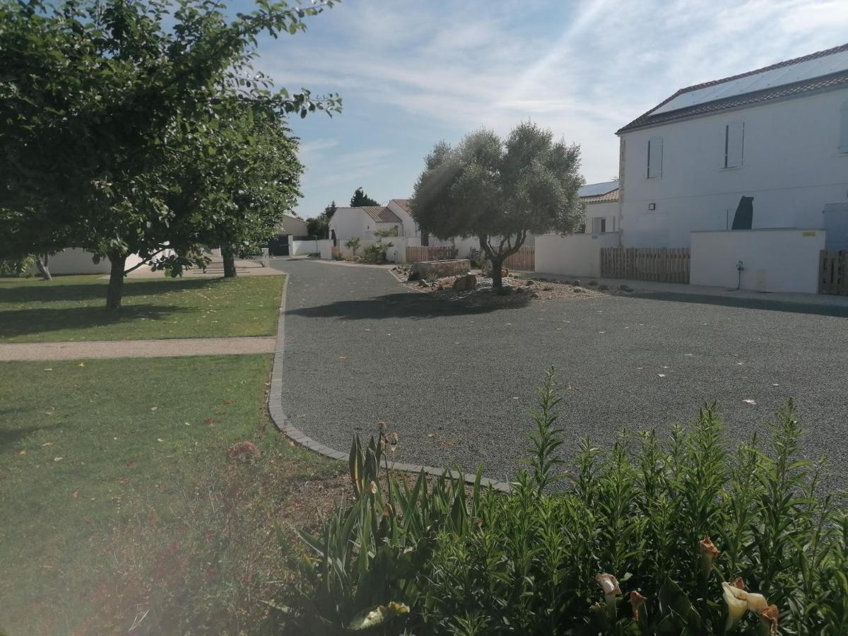 Le Mousse Maison Avec Piscine/Parking/Wifi/Plages 5Kms Les Mathes Luaran gambar
